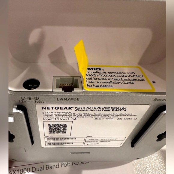 Netgear WAX214 WiFi 6 Dual-Band AX1800 Speed Wireless Access Point - Picture 5 of 9